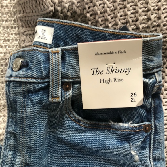 A&F HIGH RISE SKINNY - Picture 3 of 4